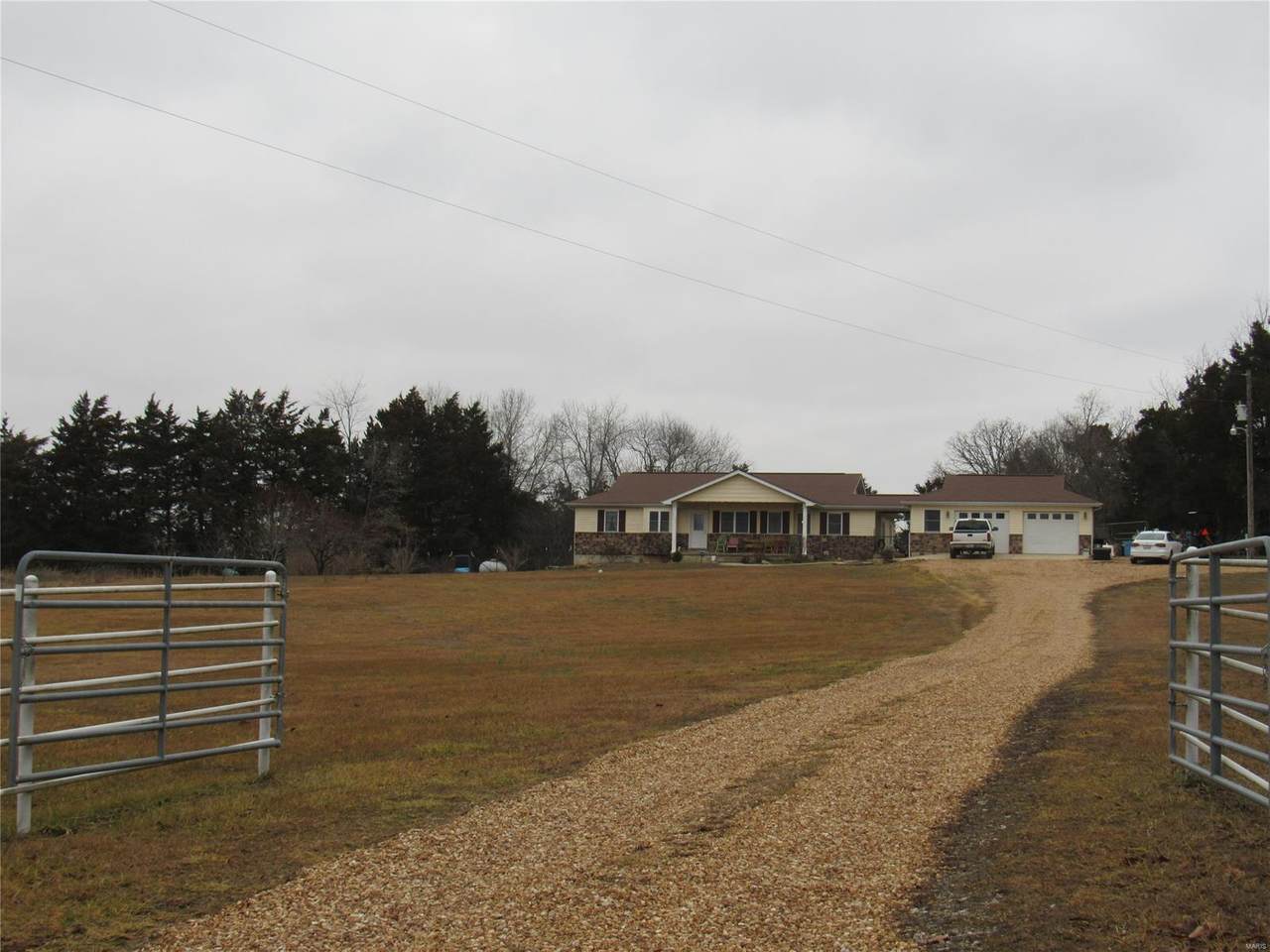 2884 County Road 3260 - Photo 1