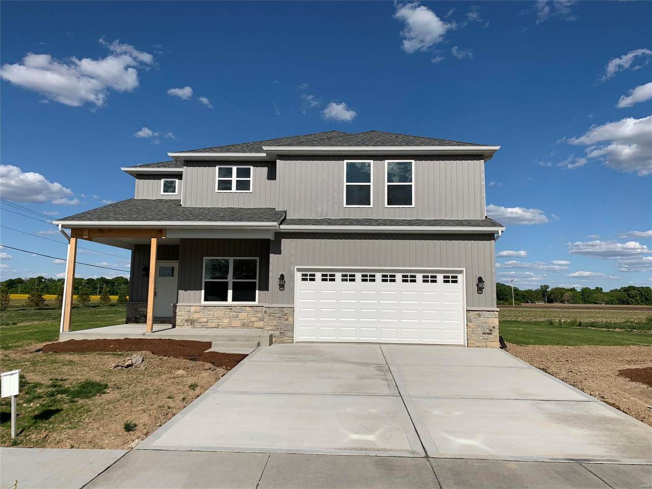 444 Foxtail Drive - Photo 1