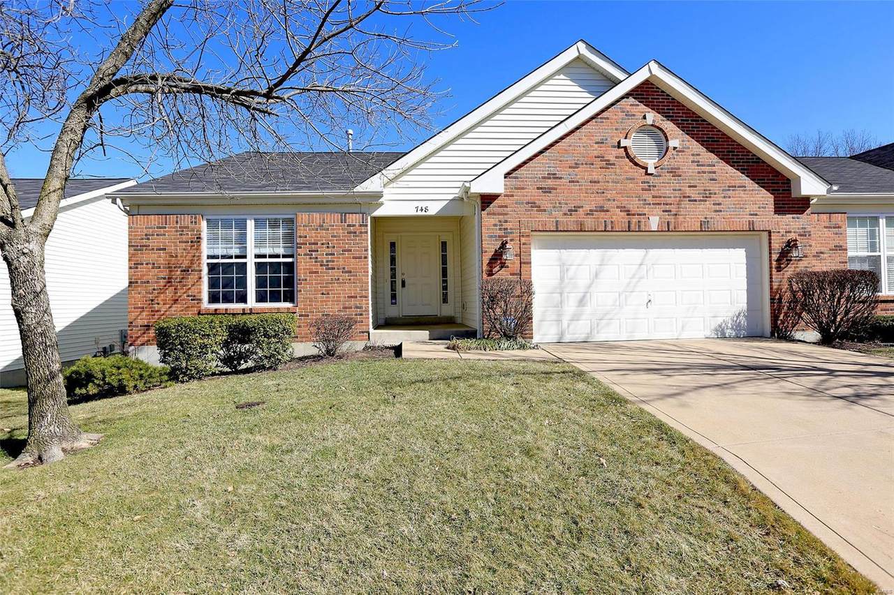 748 Villas Estates Drive - Photo 1