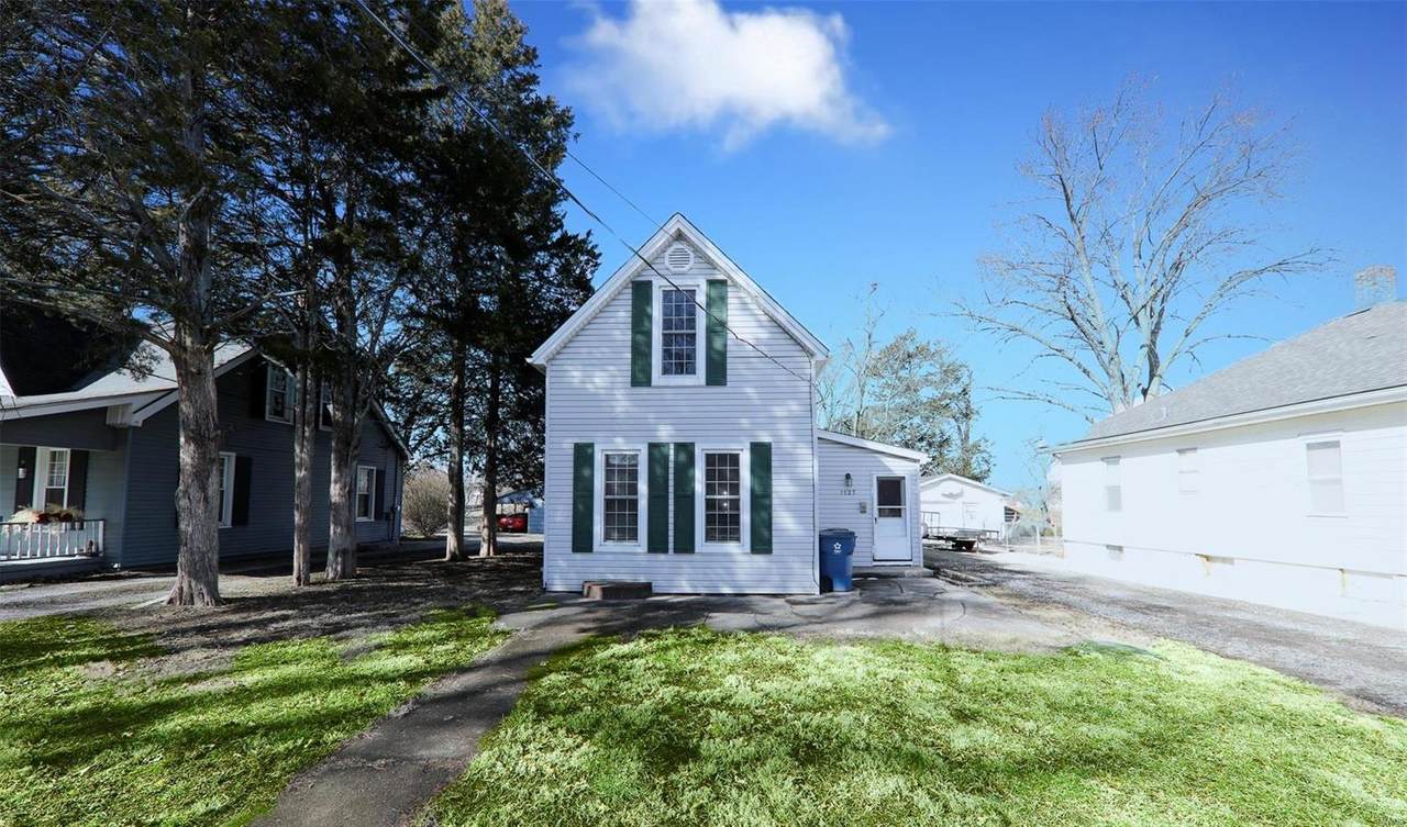 1127 Williams - Photo 1