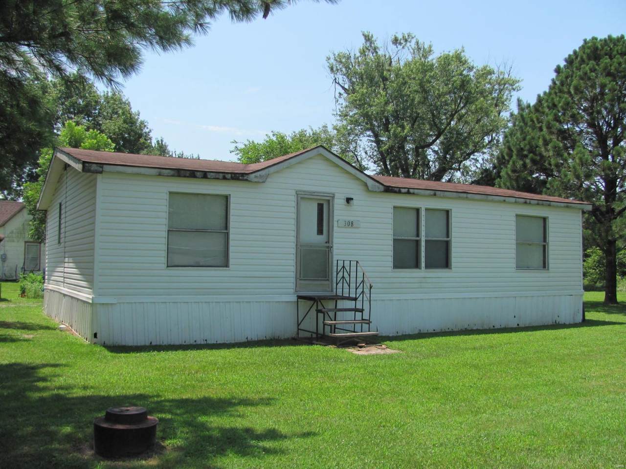 308 Montgomery Street - Photo 1