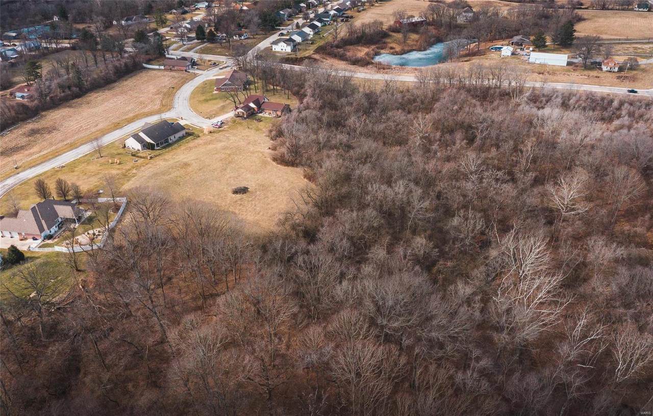 117 Windsor Drive - Photo 1