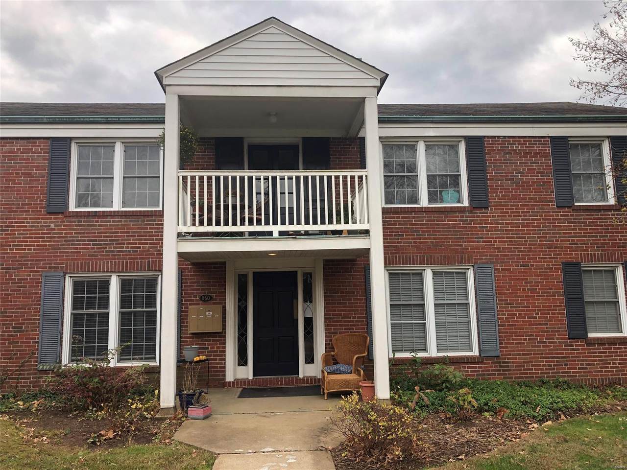 880 Mcknight - Photo 1