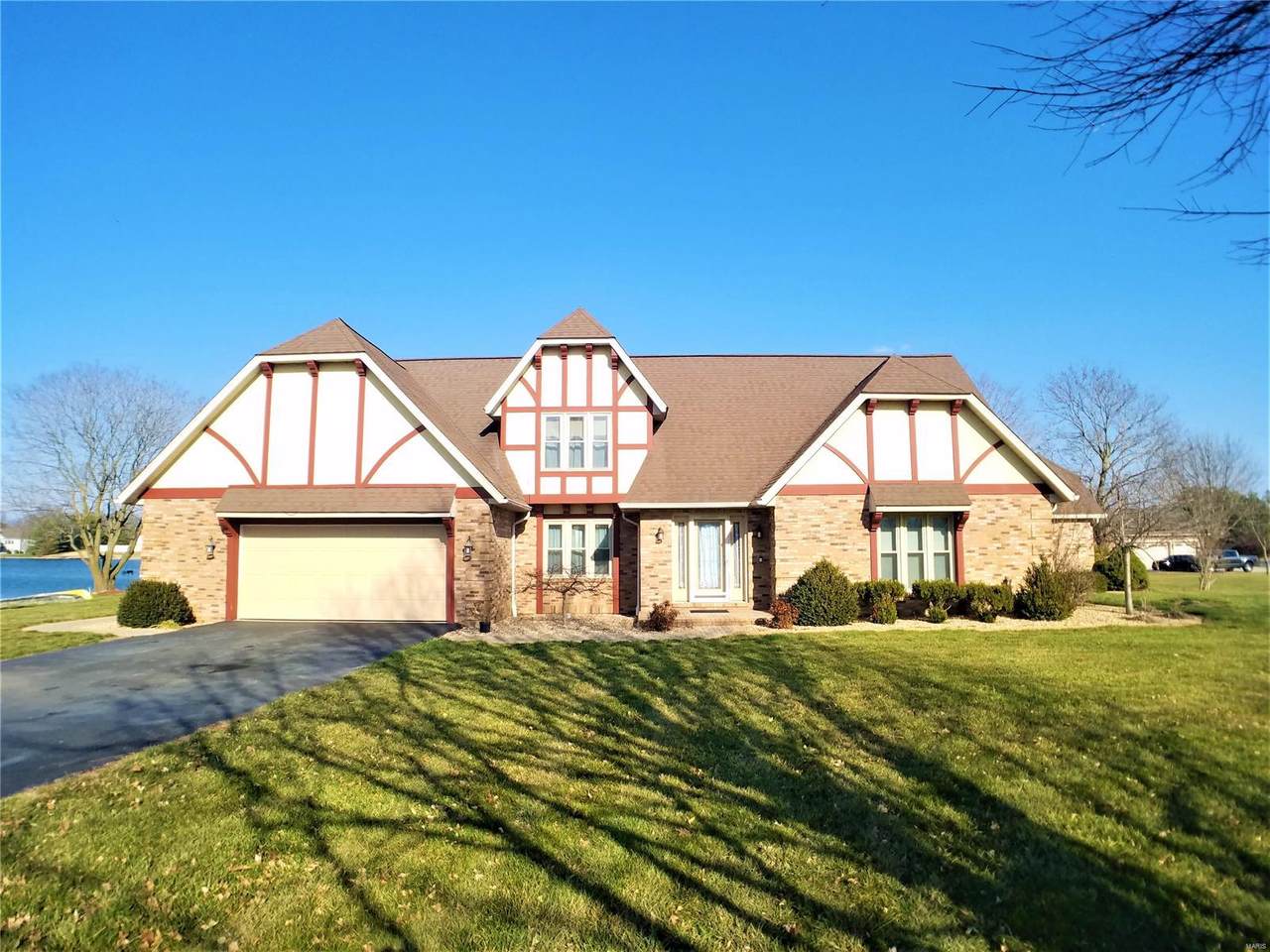4036 Chestnut Oak Drive - Photo 1