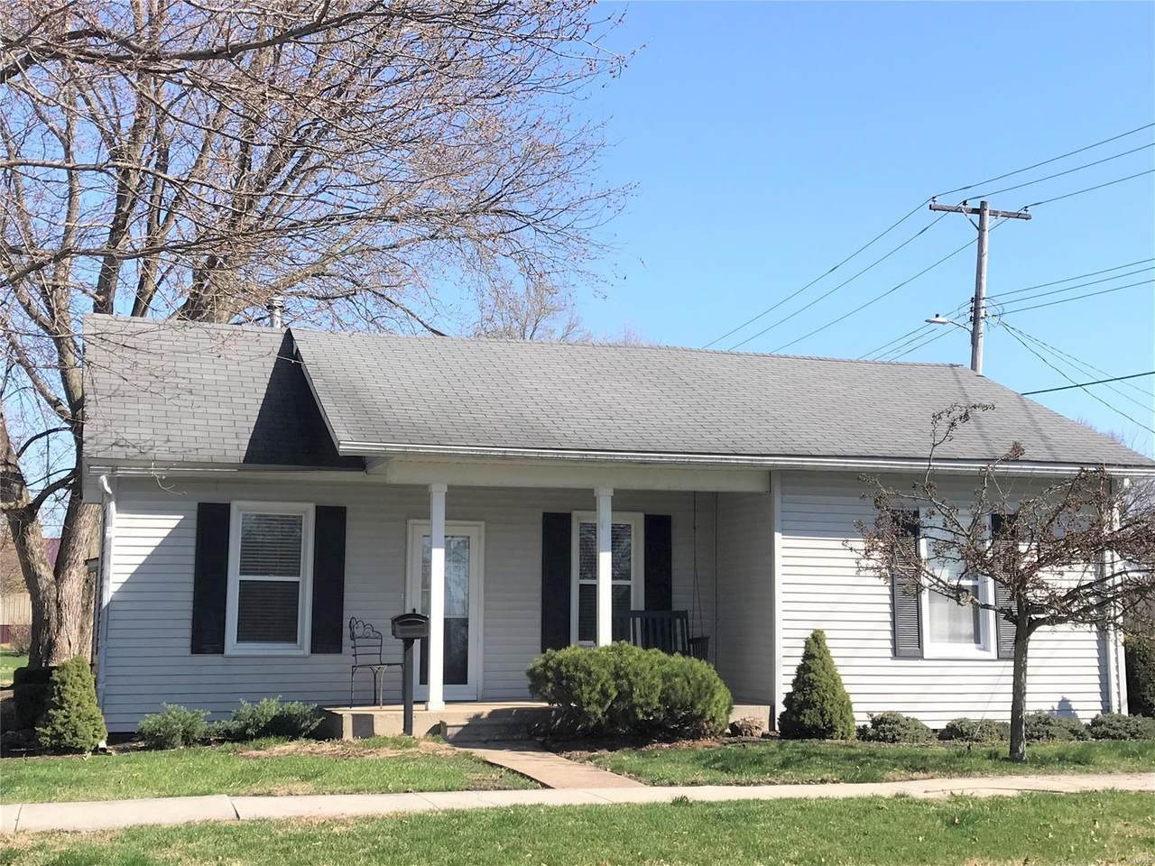 320 Maple Street - Photo 1