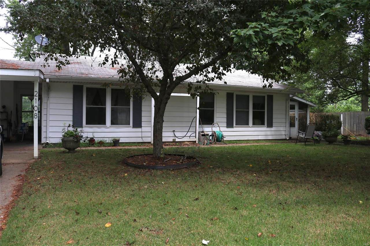 2108 Sunset Drive - Photo 1