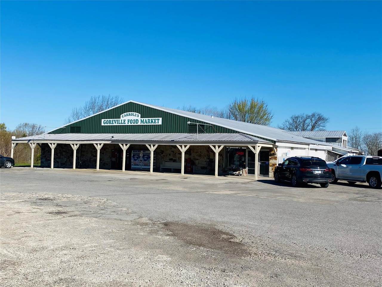 700 Main Street - Photo 1