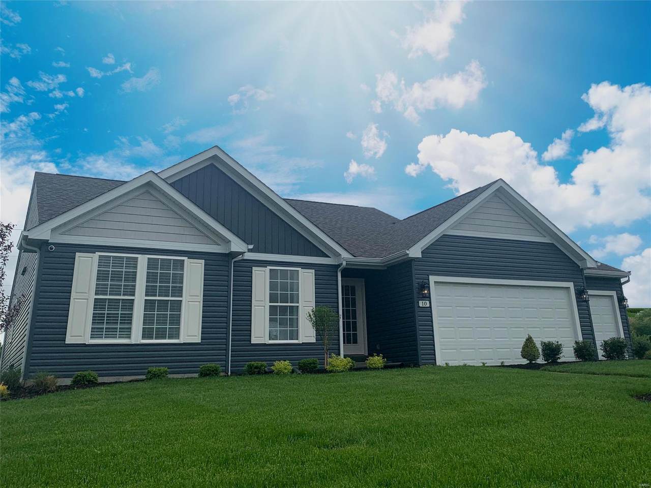 825 Kingston Hills Court - Photo 1