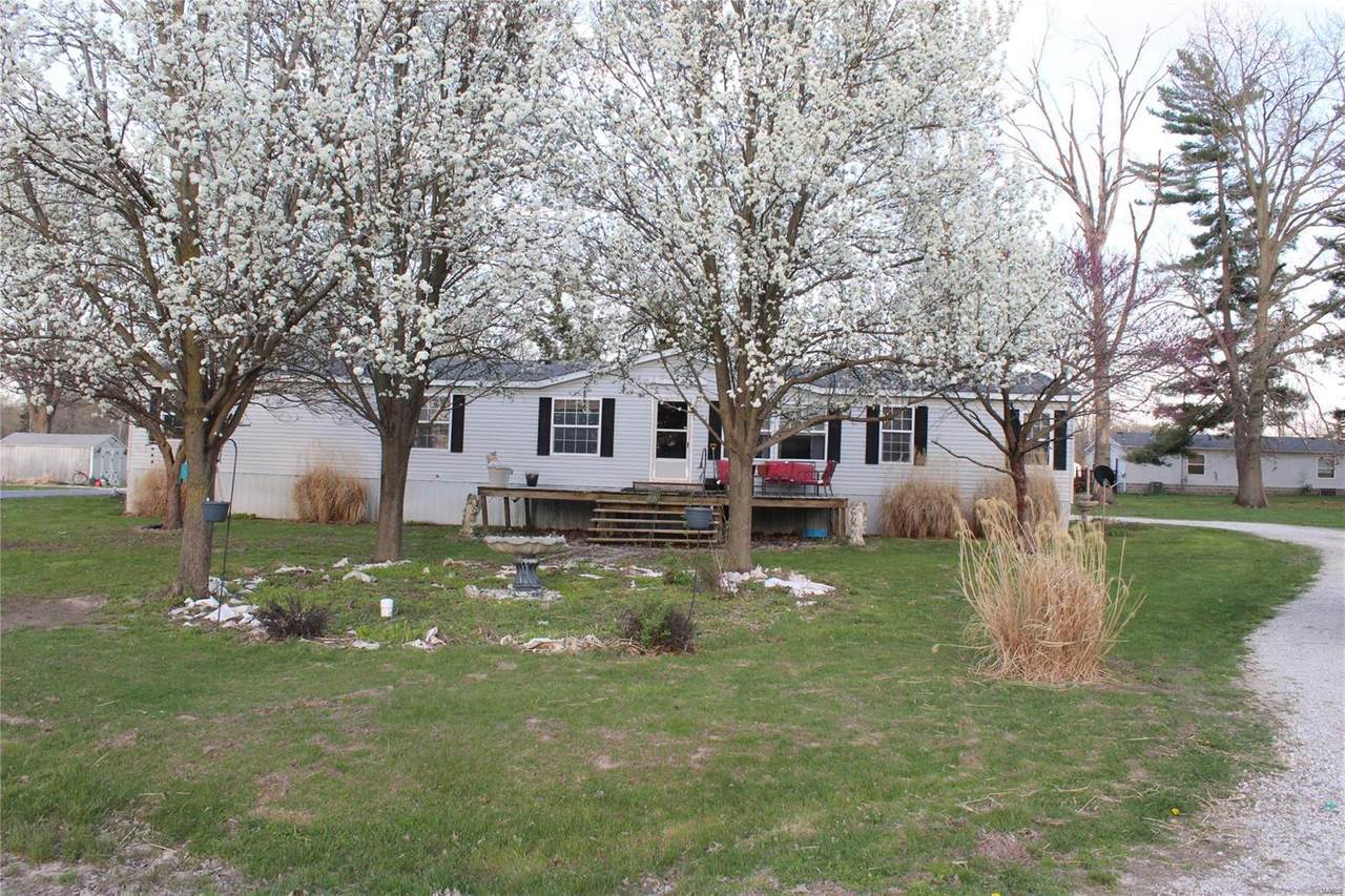104 Roosevelt Street - Photo 1
