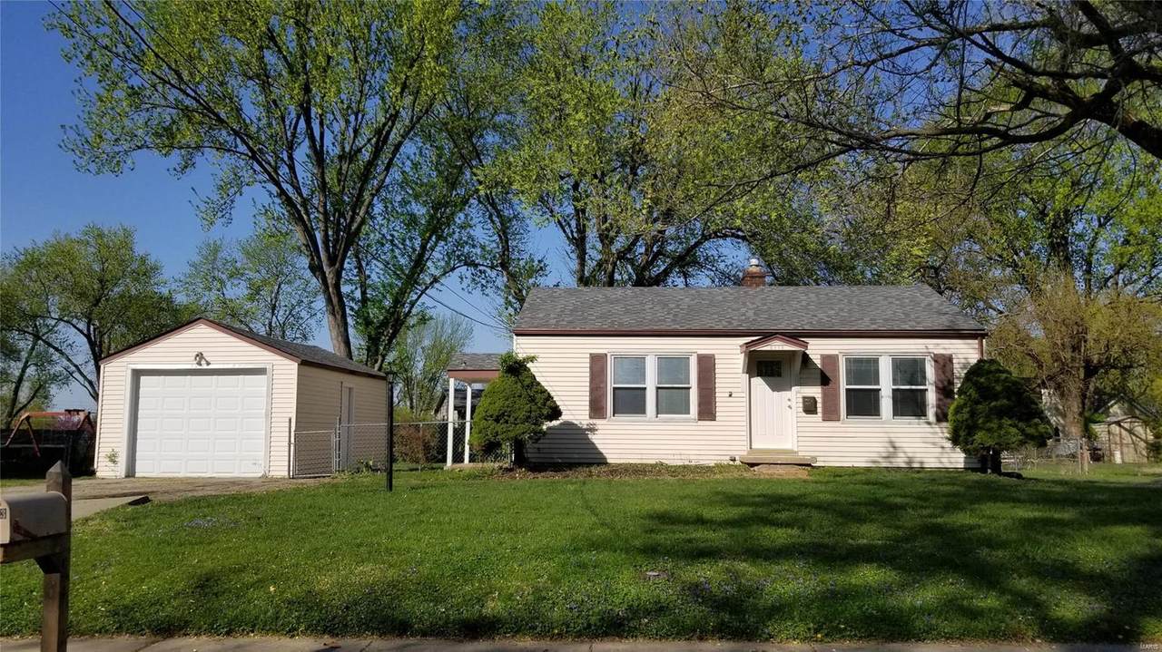 3113 Ridgeview Drive - Photo 1