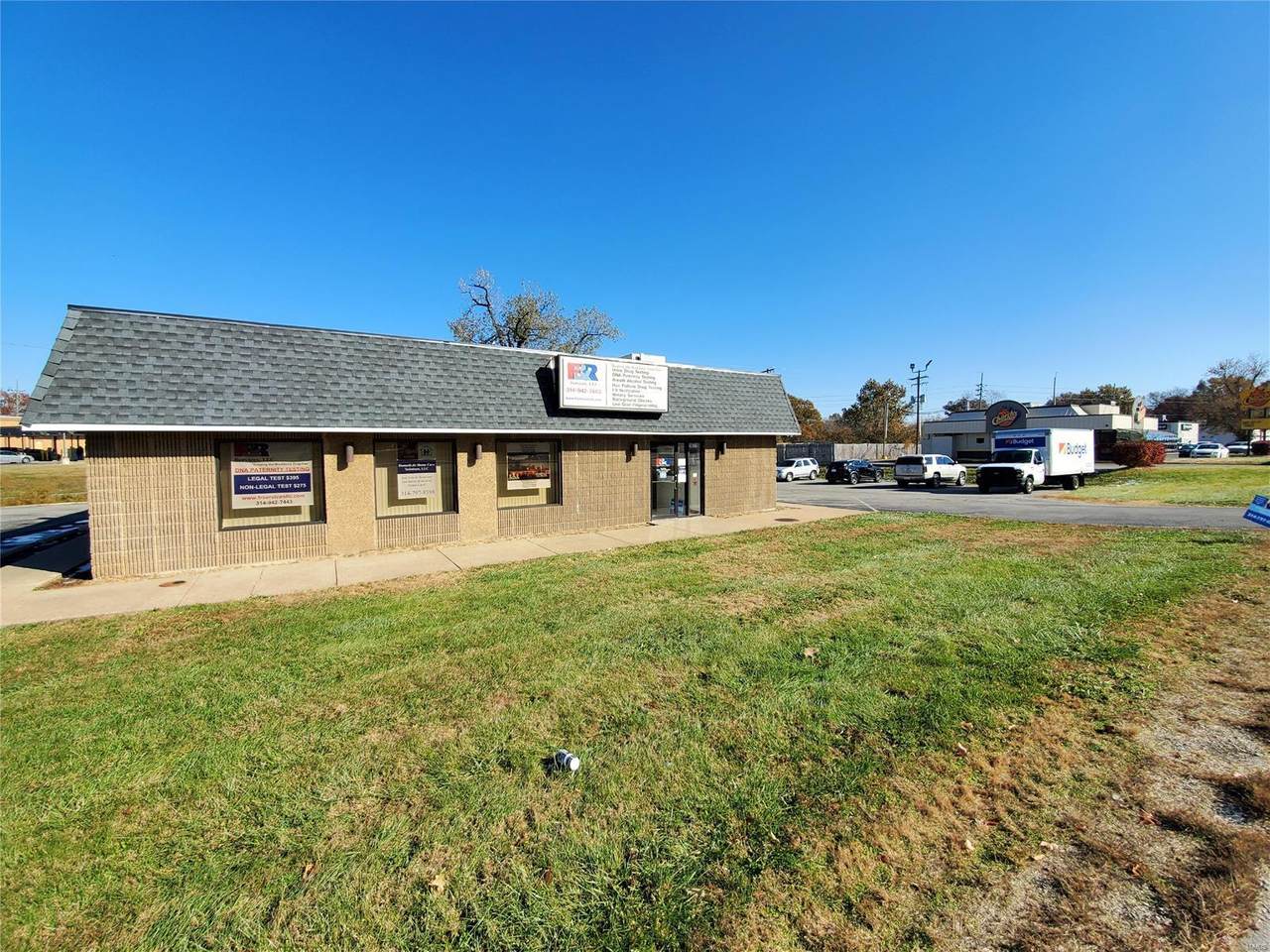 10716 New Halls Ferry - Photo 1