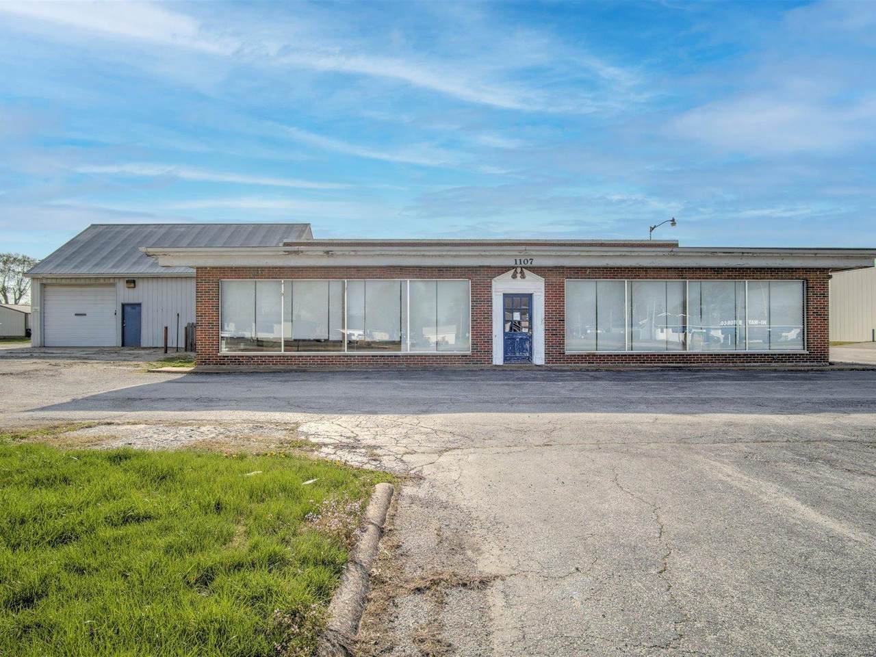 1107 Main Street - Photo 1