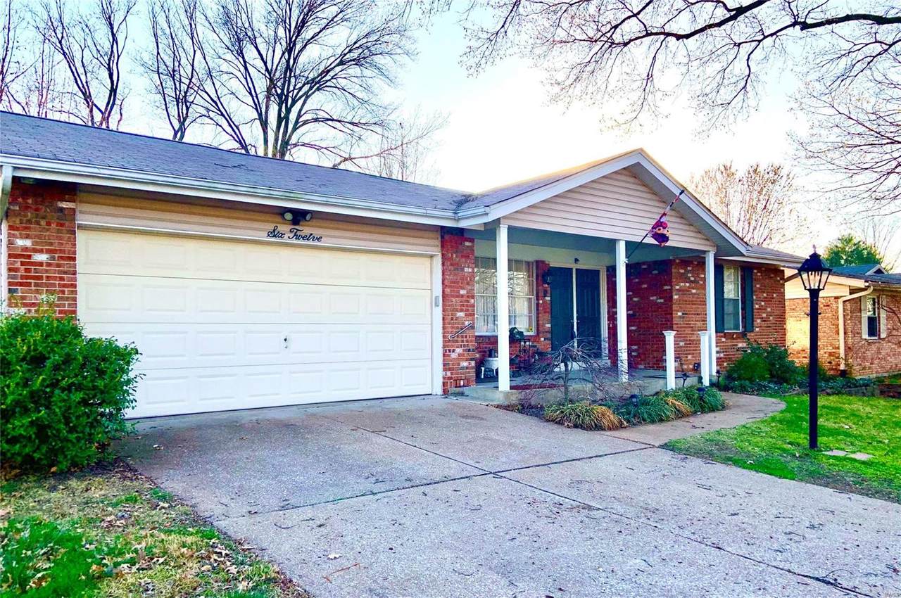 612 Claypool - Photo 1