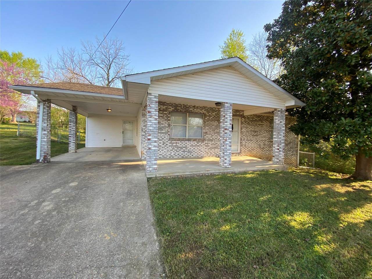 707 Locust Street - Photo 1