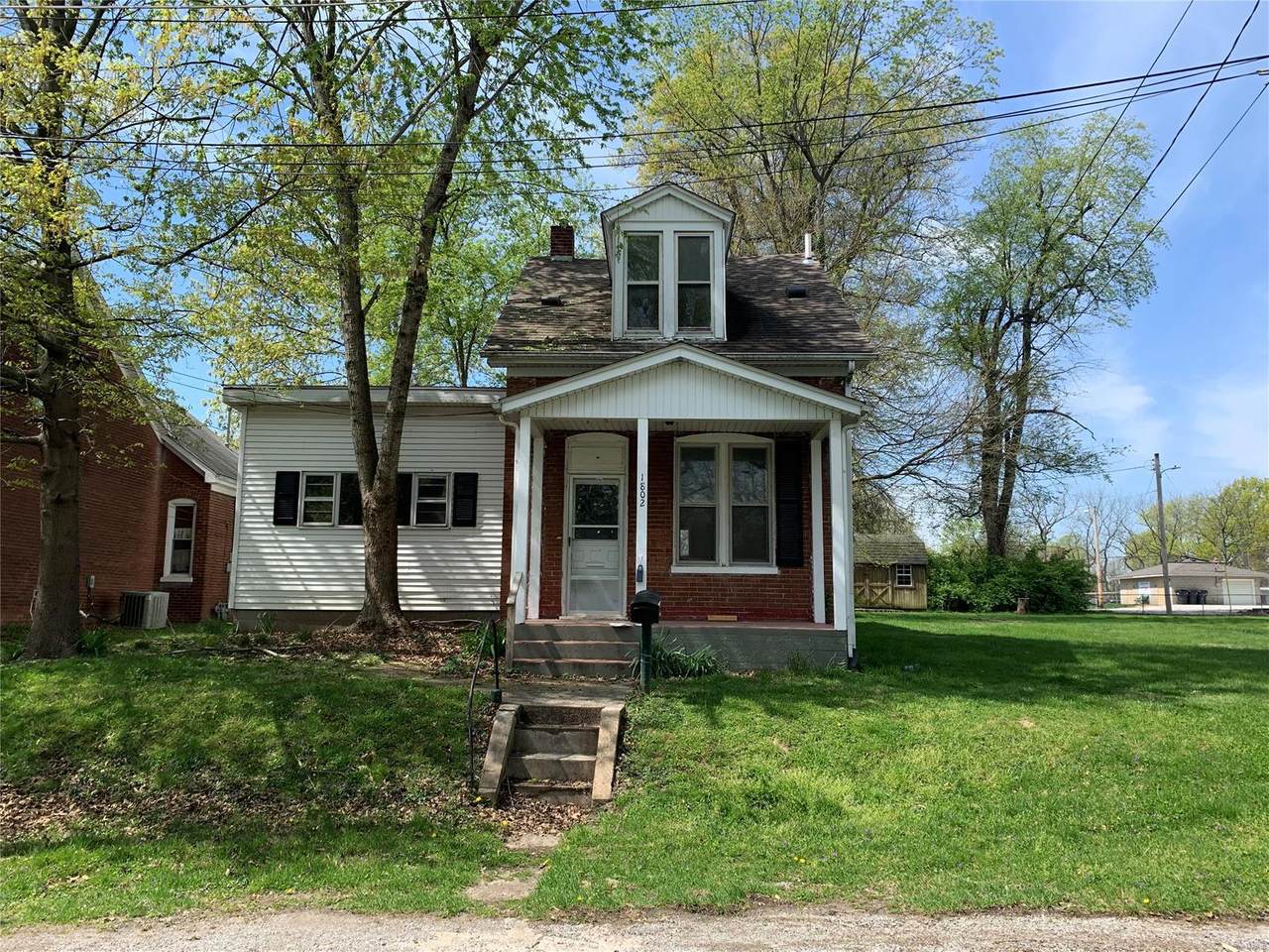 1802 Adams - Photo 1