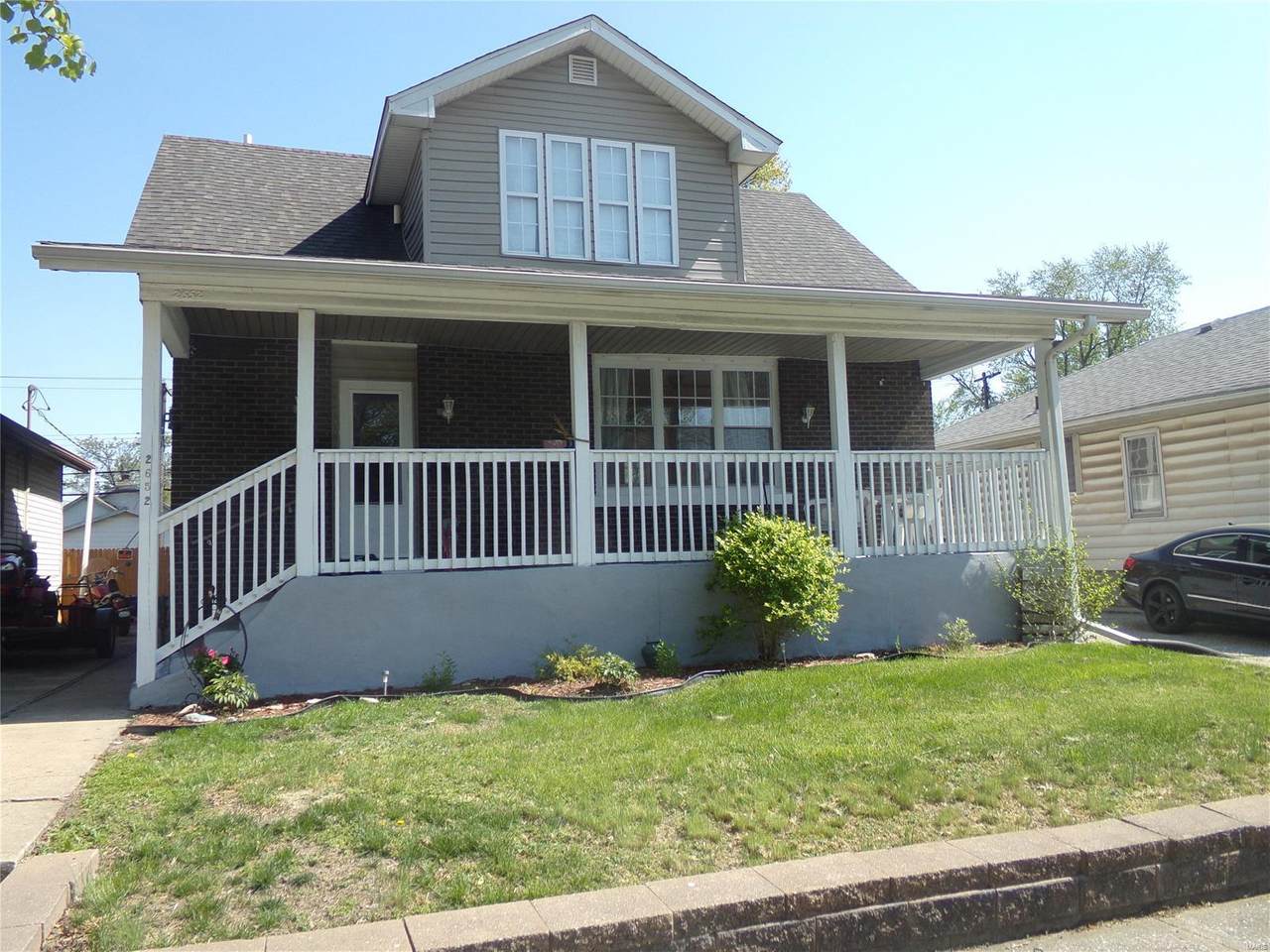 2652 Iowa - Photo 1