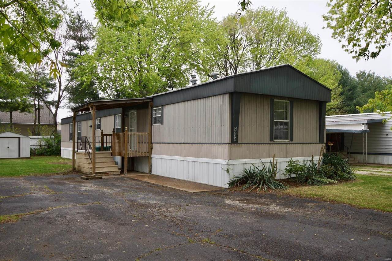 205 Meddows Lane - Photo 1
