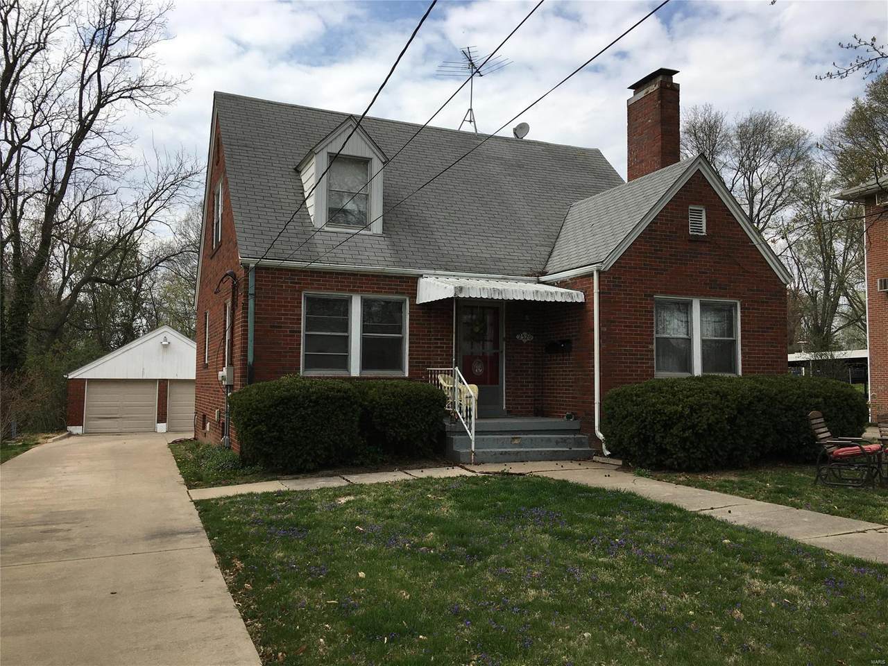 2320 Brown Street - Photo 1