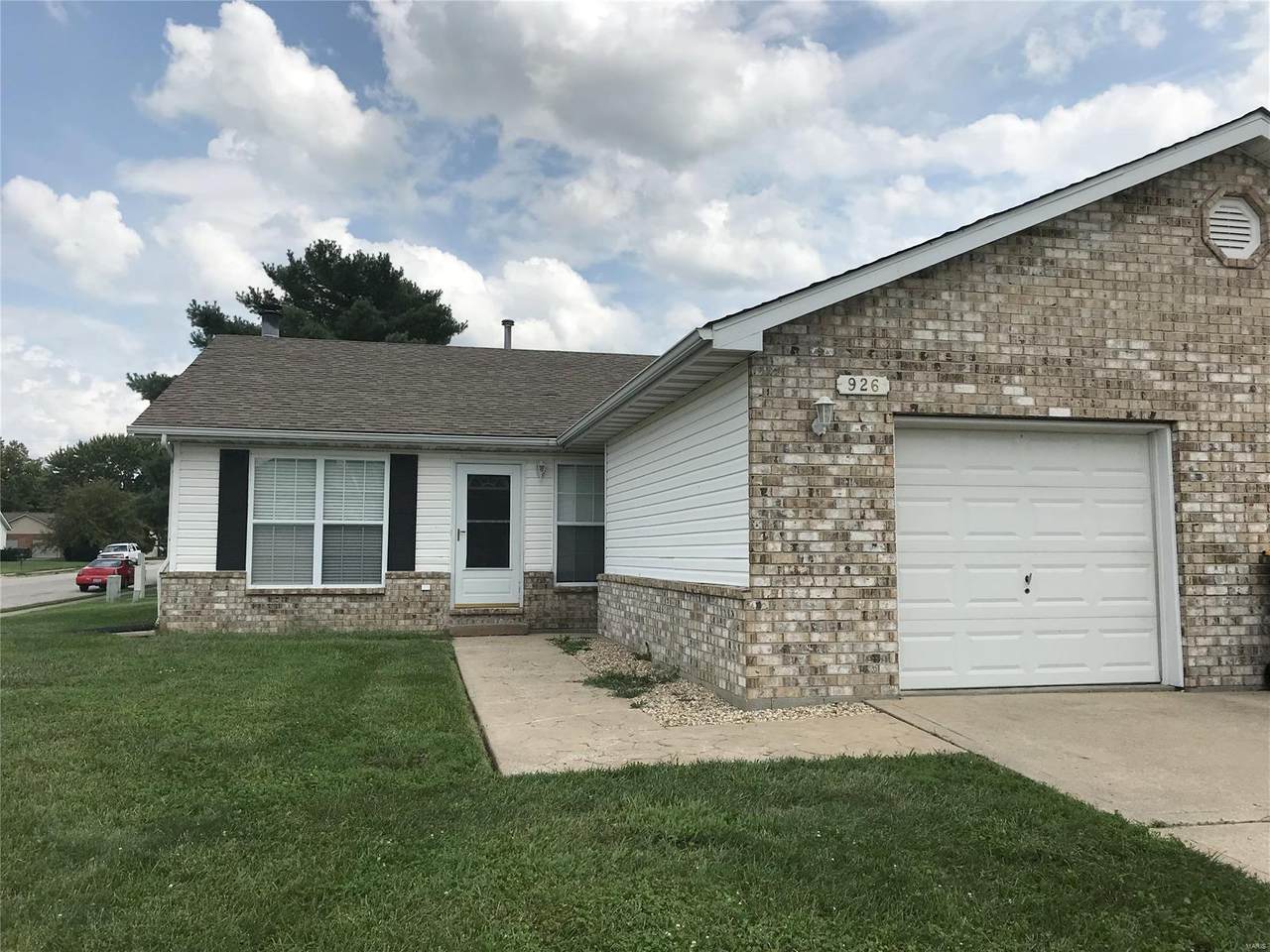 926 Evan Drive - Photo 1
