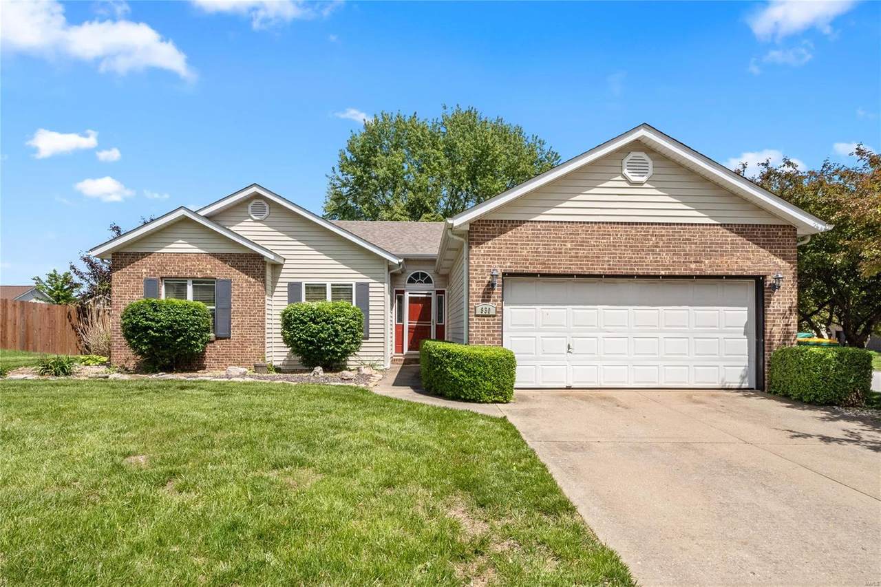 830 Emerald Green Drive - Photo 1
