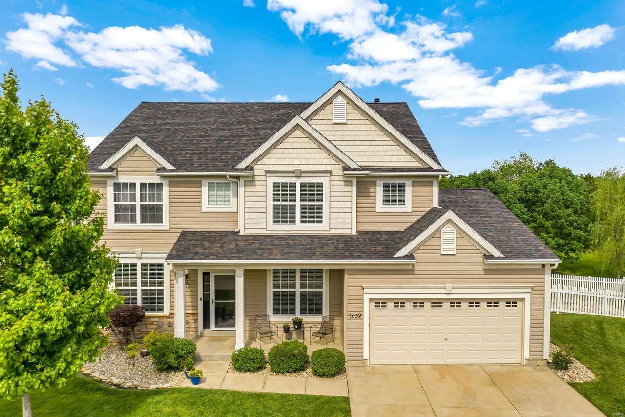 1652 Wellington Woods Drive - Photo 1