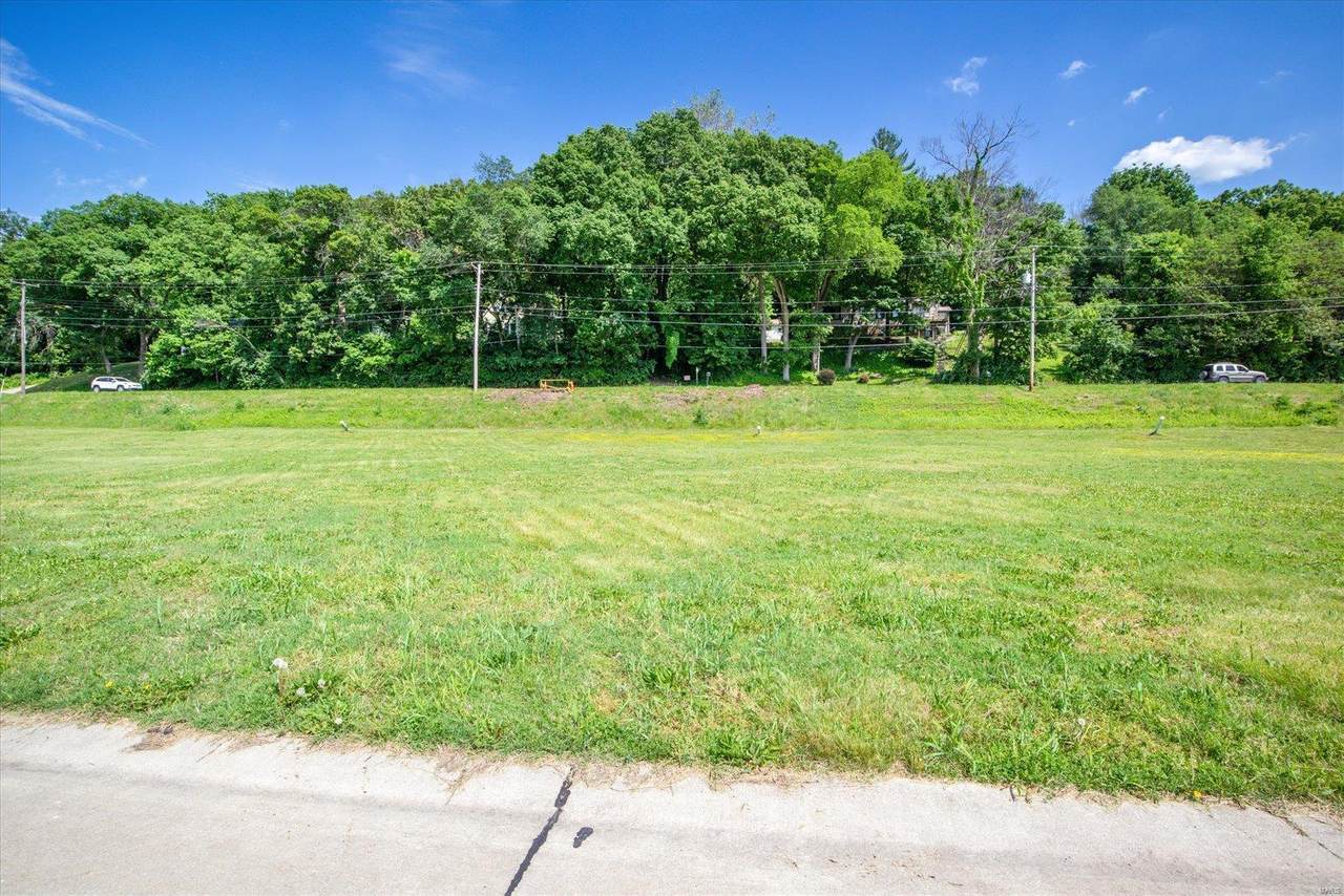 258 Nicole Drive - Photo 1