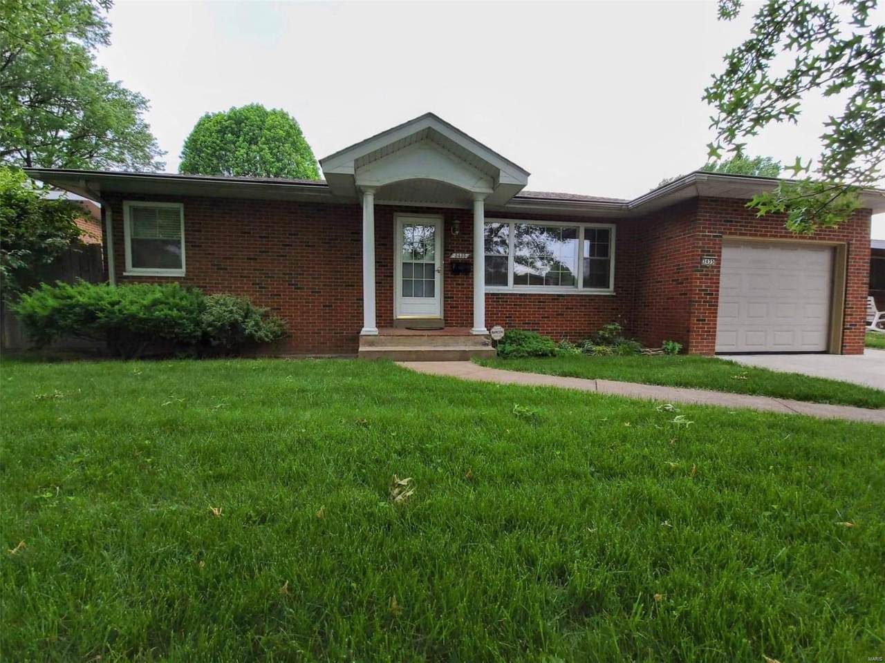 3435 Lydia Lane - Photo 1