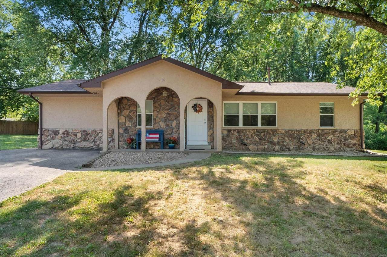 19 Howard Drive - Photo 1