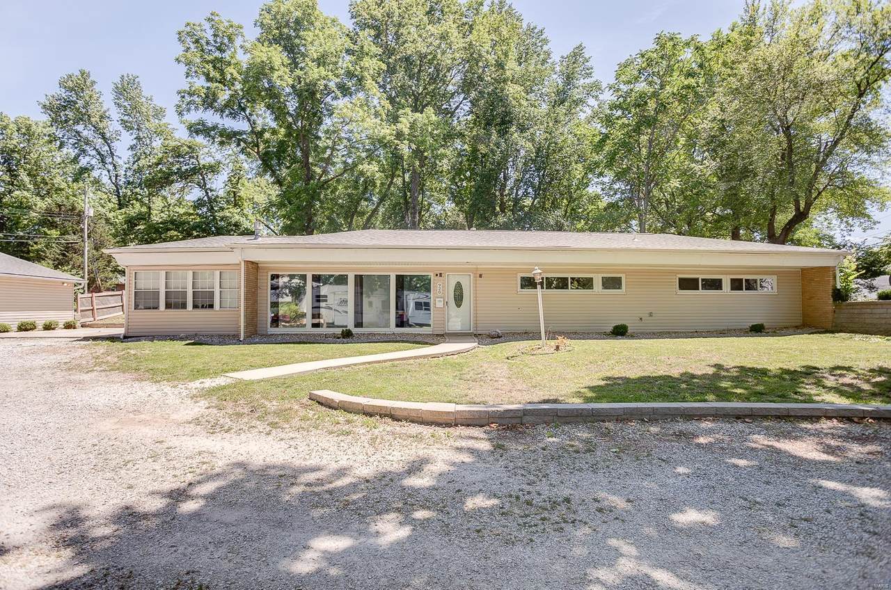 920 17th Street - Photo 1