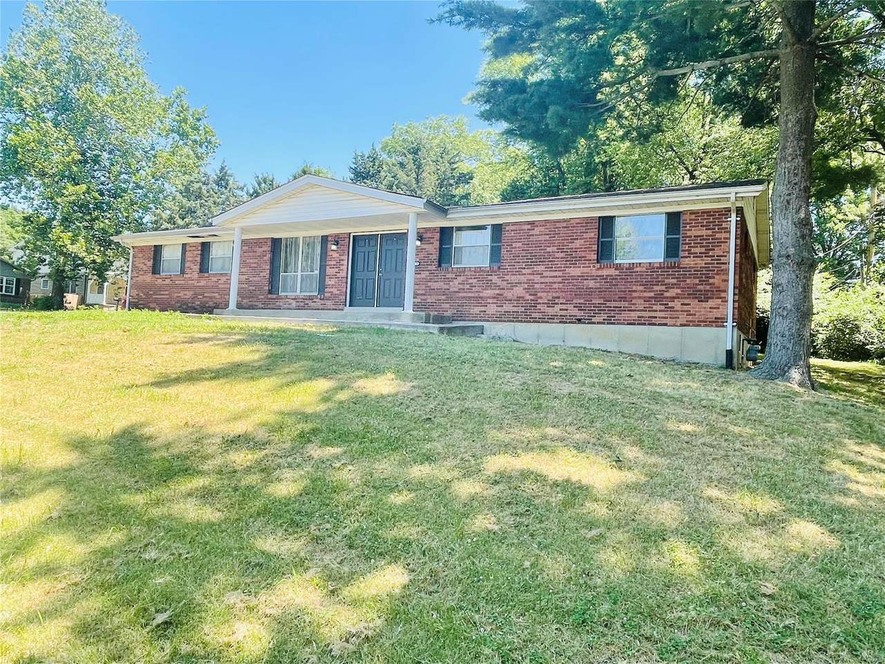 12122 Lavida Avenue - Photo 1