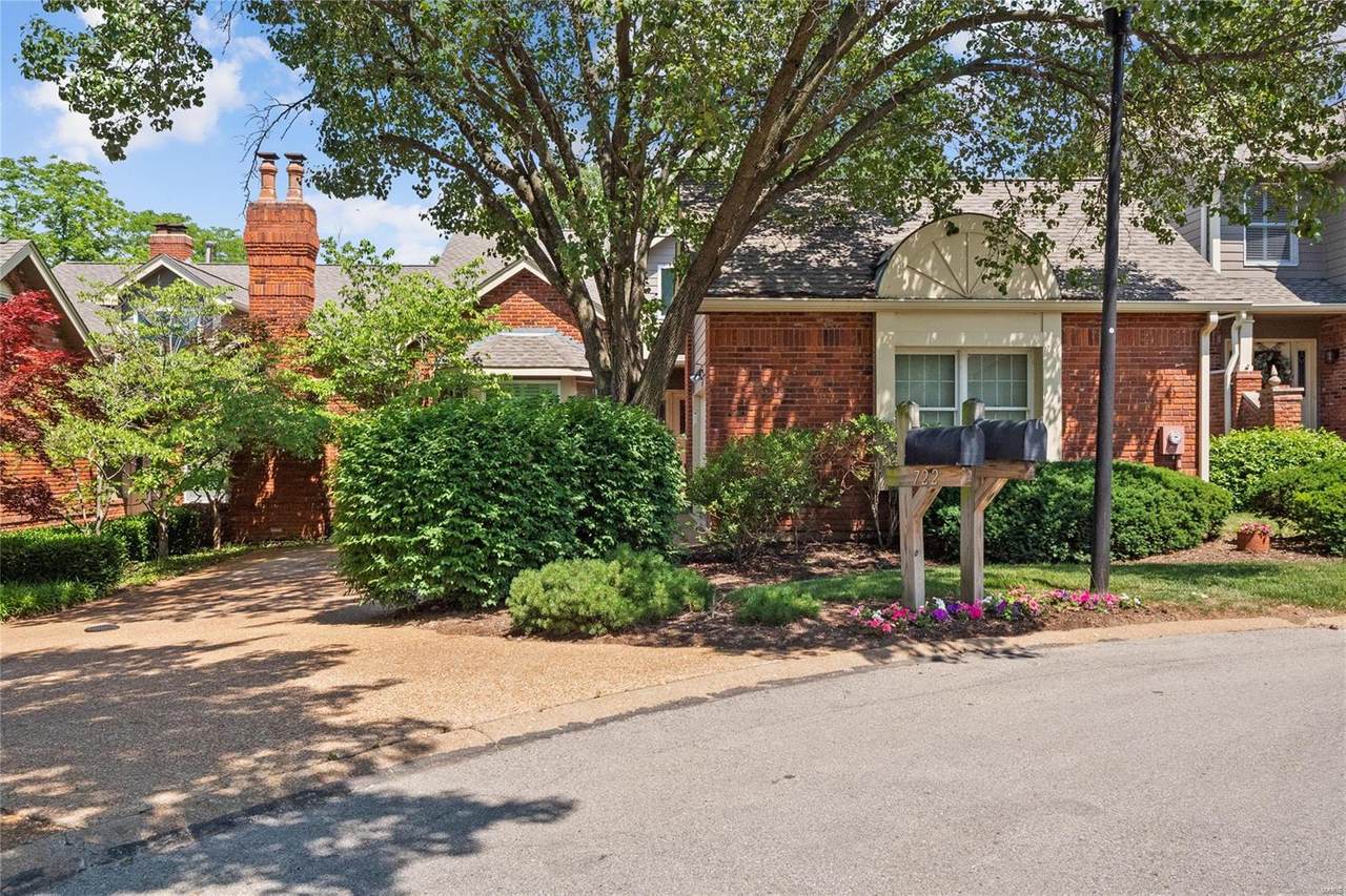 718 Willow Spring Hill - Photo 1