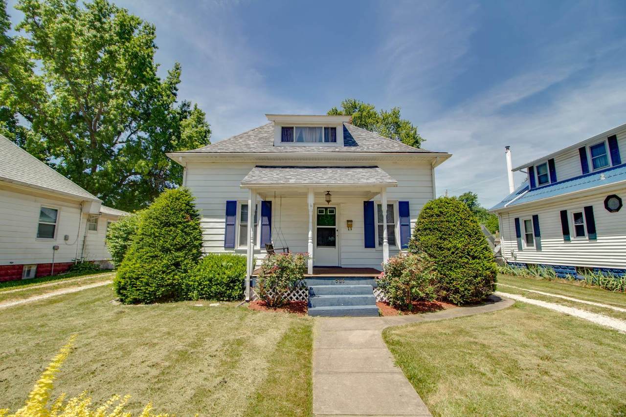 506 Maple Avenue - Photo 1