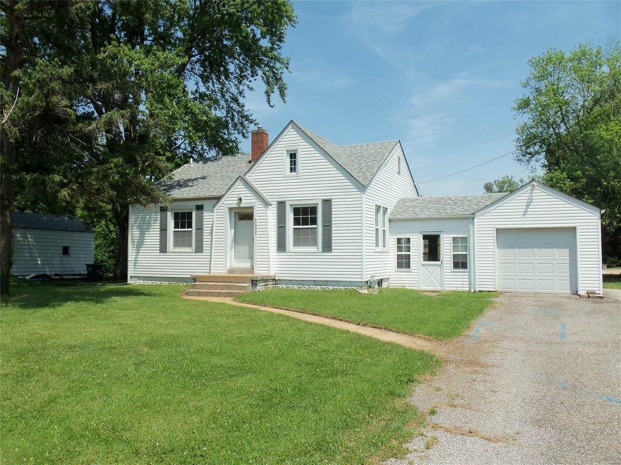 10021 Lincoln Tr - Photo 1