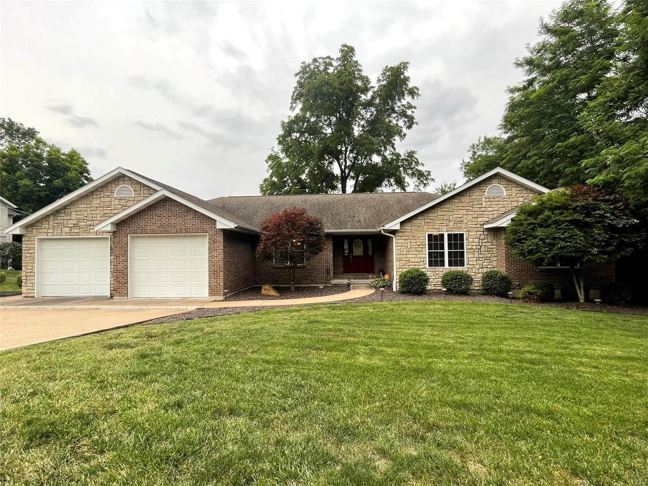 231 Woodland - Photo 1