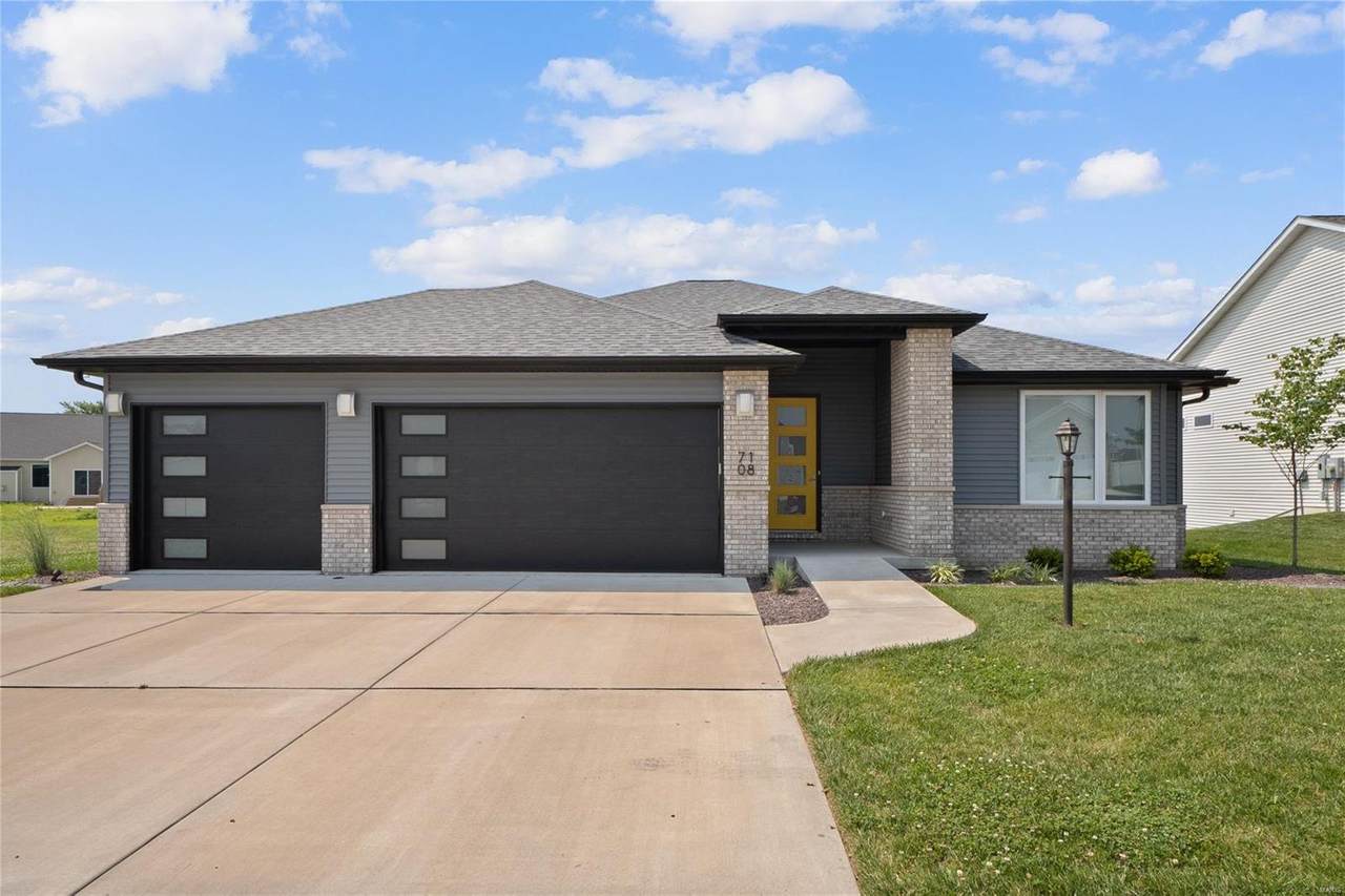 7108 Richmond Drive - Photo 1