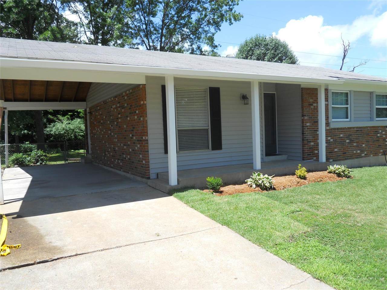 1209 Holgate - Photo 1