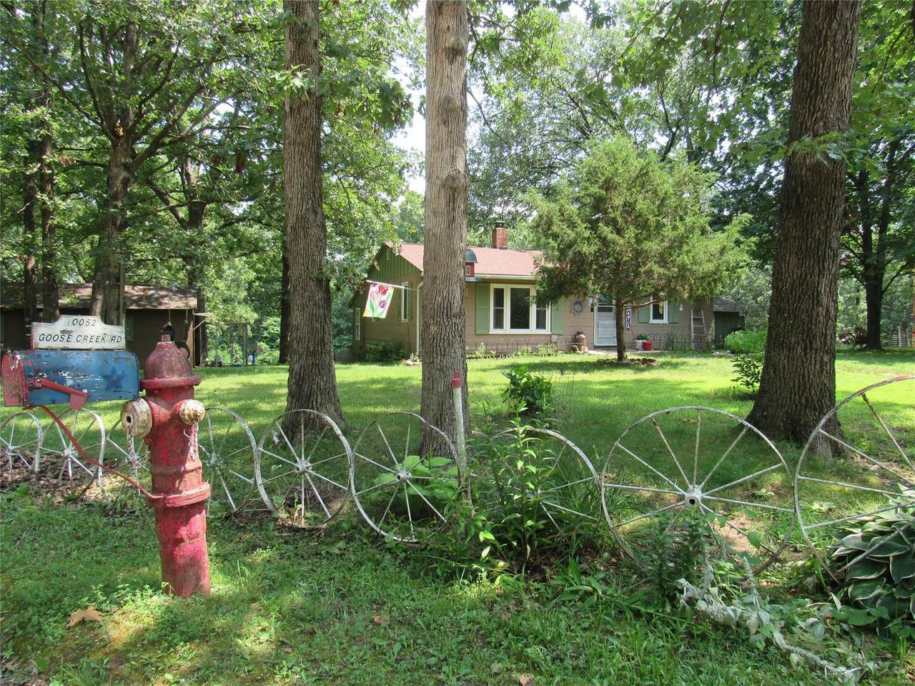 10052 Goose Creek - Photo 1