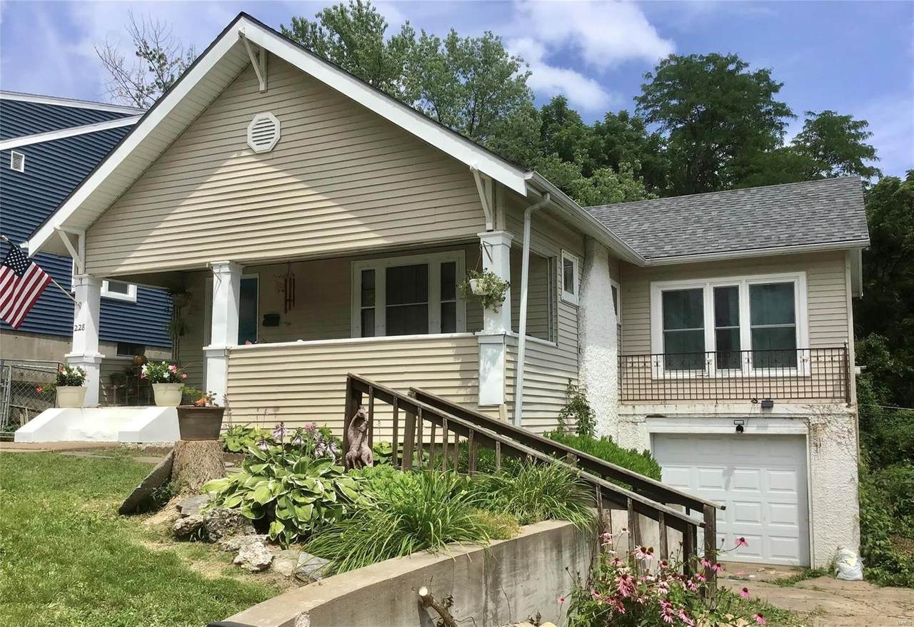 228 Virginia - Photo 1