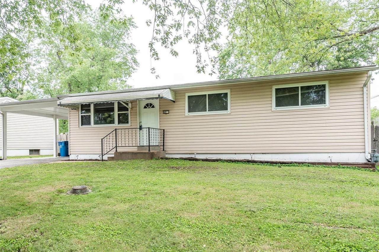 485 Pine Court - Photo 1