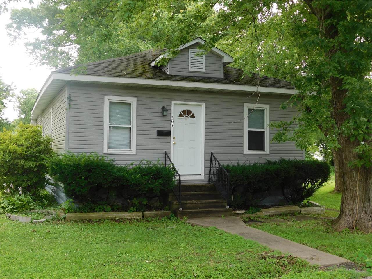 703 Duncan Street - Photo 1