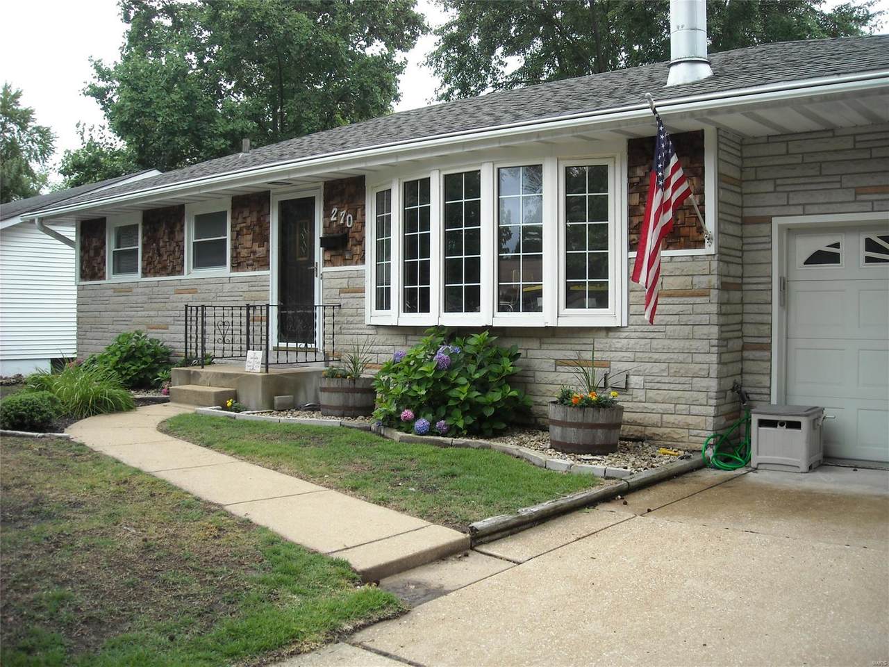 270 Eldorado Drive - Photo 1