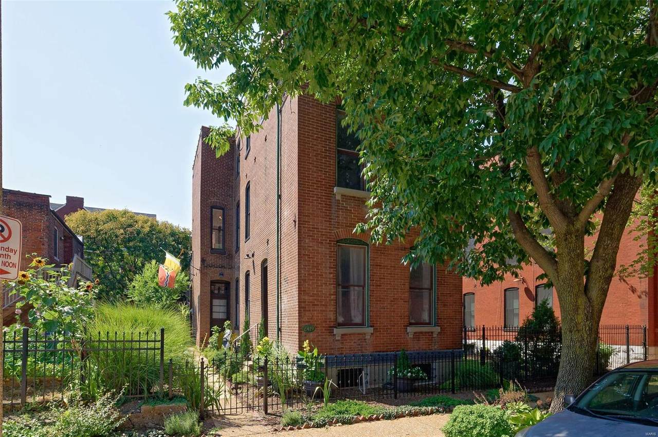 2419 11th Street - Photo 1