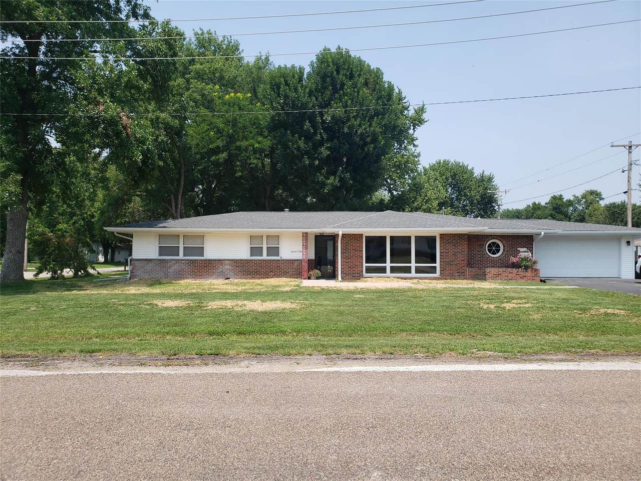 701 Walsh - Photo 1