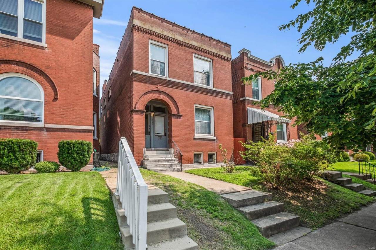 2929 Victor Street - Photo 1