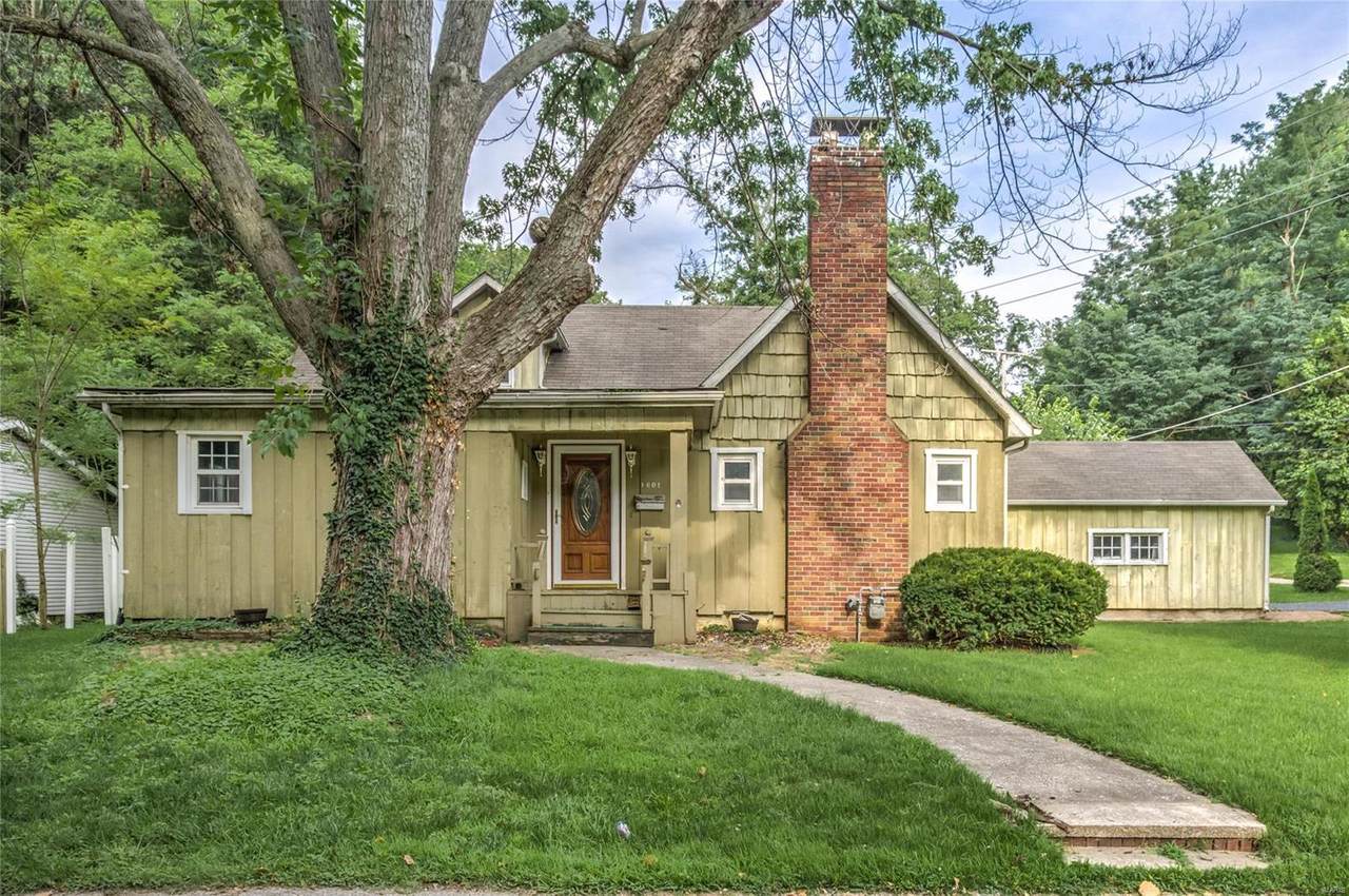 1601 Rock Springs Drive - Photo 1