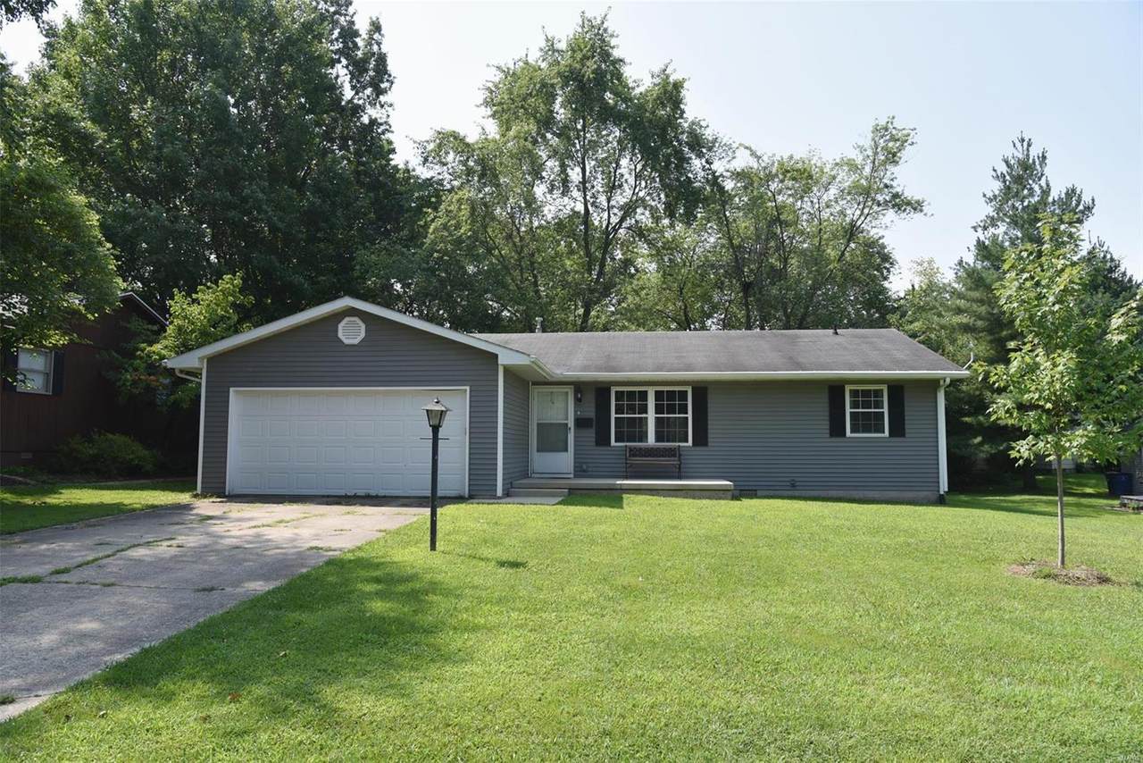 1302 Butternut - Photo 1