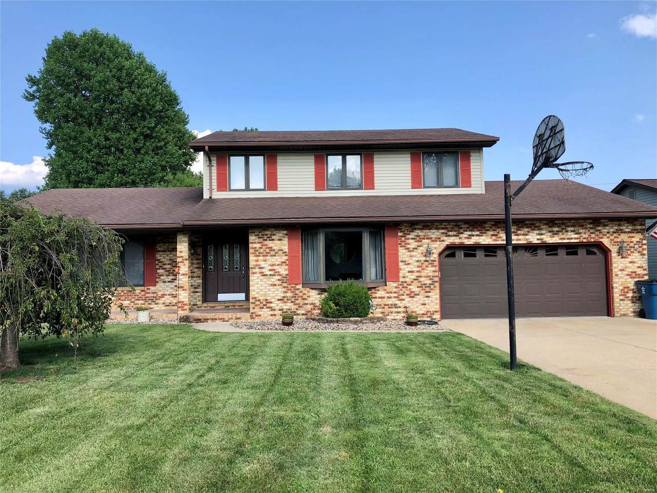 317 Meadow Drive - Photo 1