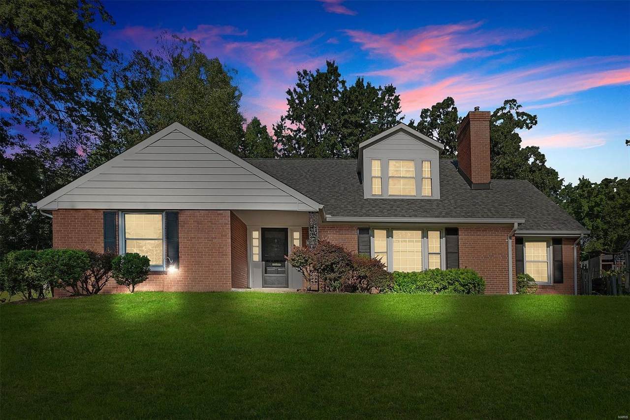 701 Oakbrook - Photo 1