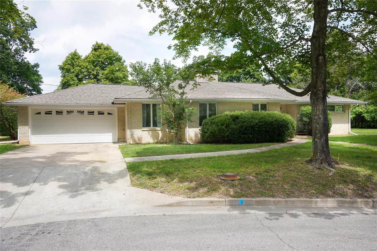 1879 Longview Lane - Photo 1