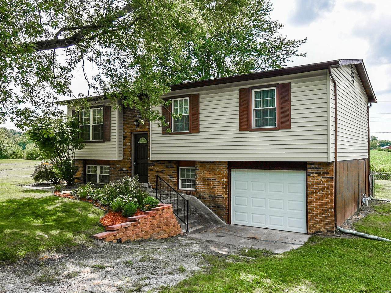 33879 Mustang Drive - Photo 1